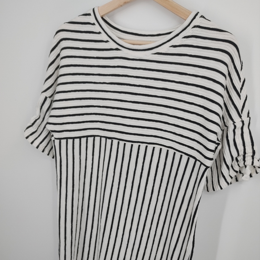 Max Studio | textured dress - Picture 4 of 8